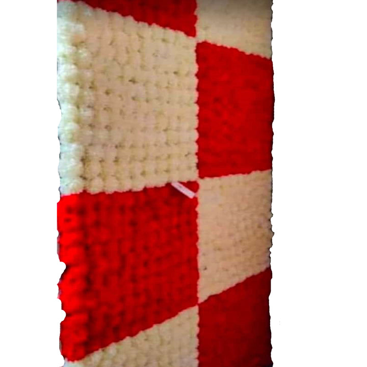 CARNITION FLOWERS CHECKS WALL RED AND PITCH COLOUR
