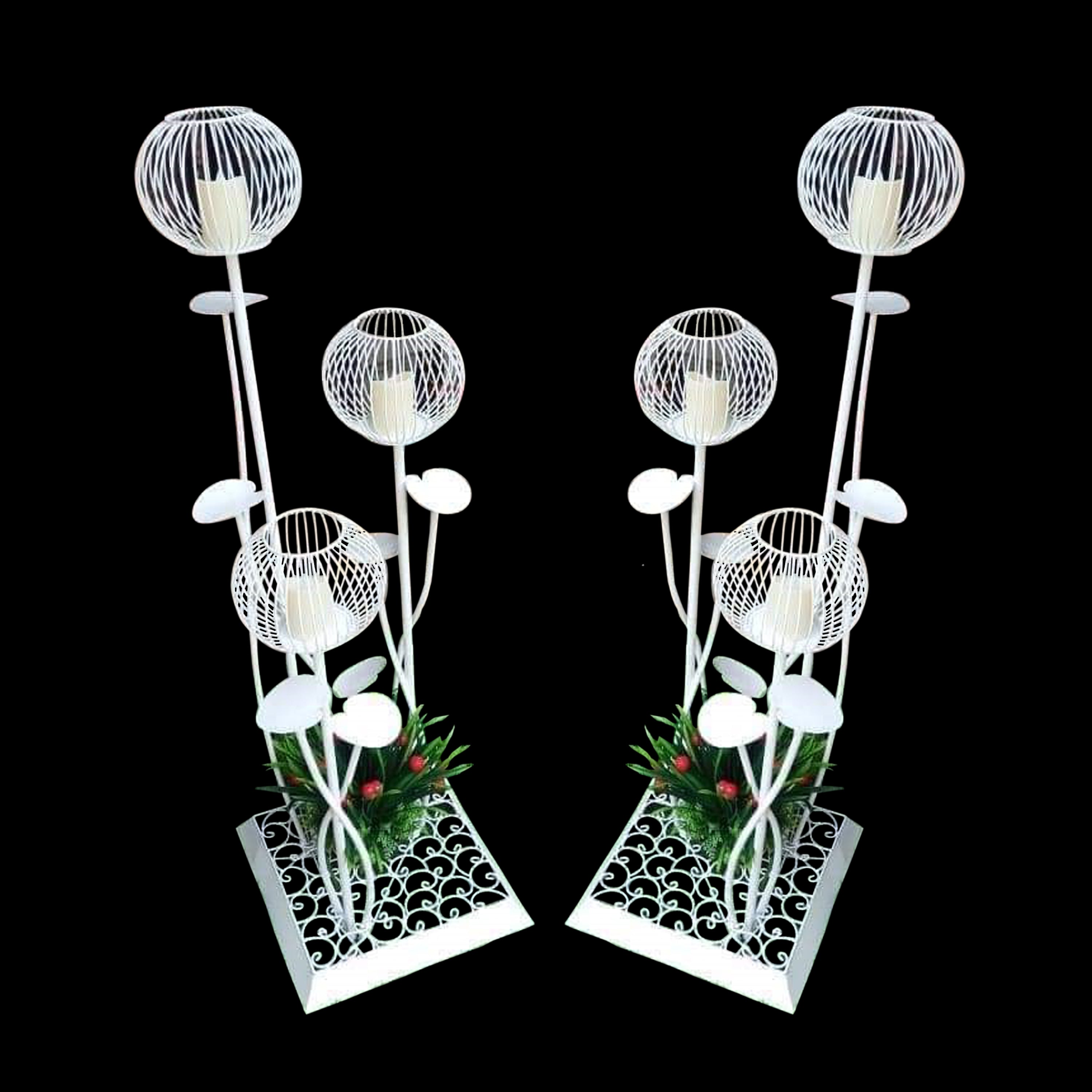 Three Iron Ball Garden Stand