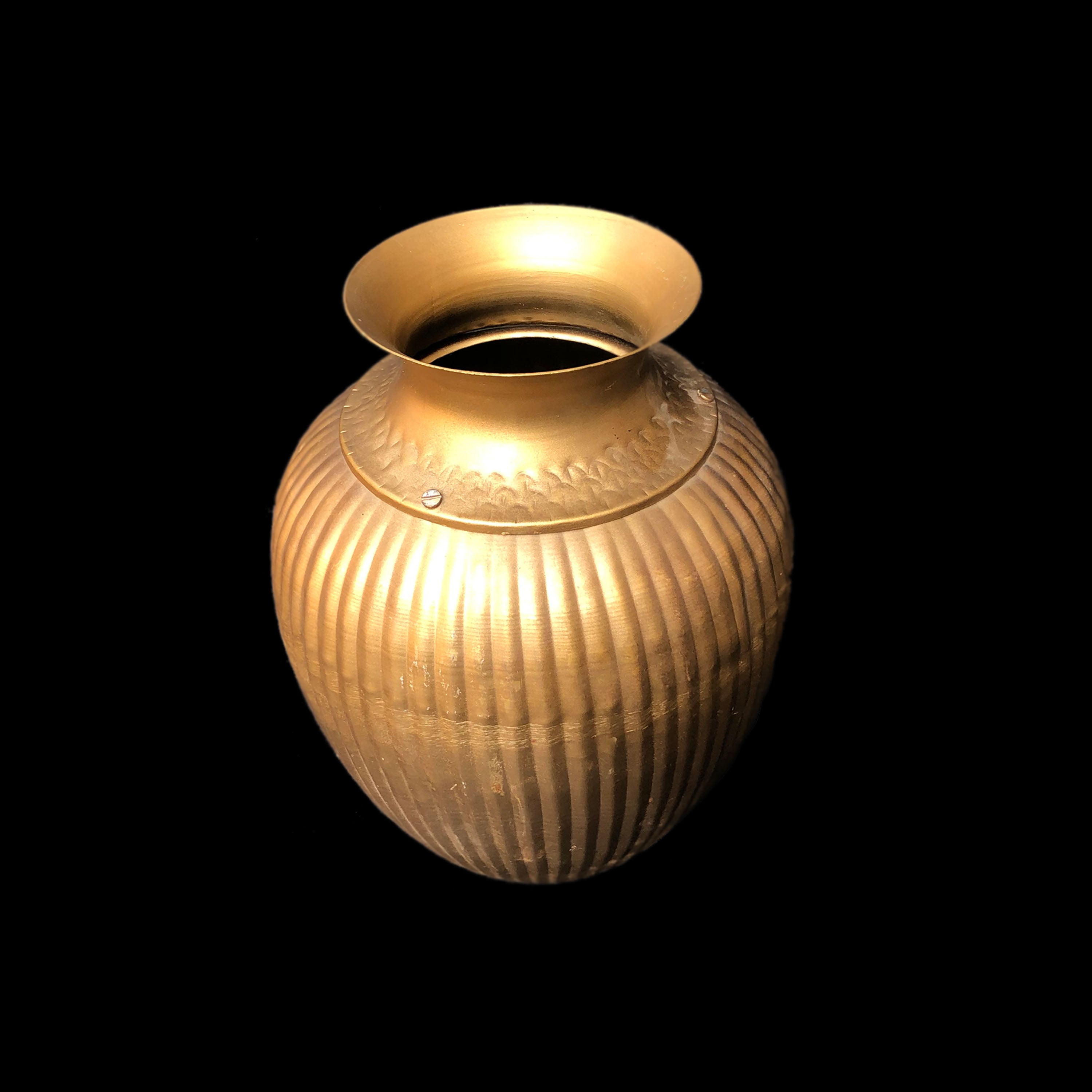 DISPLAY POT
