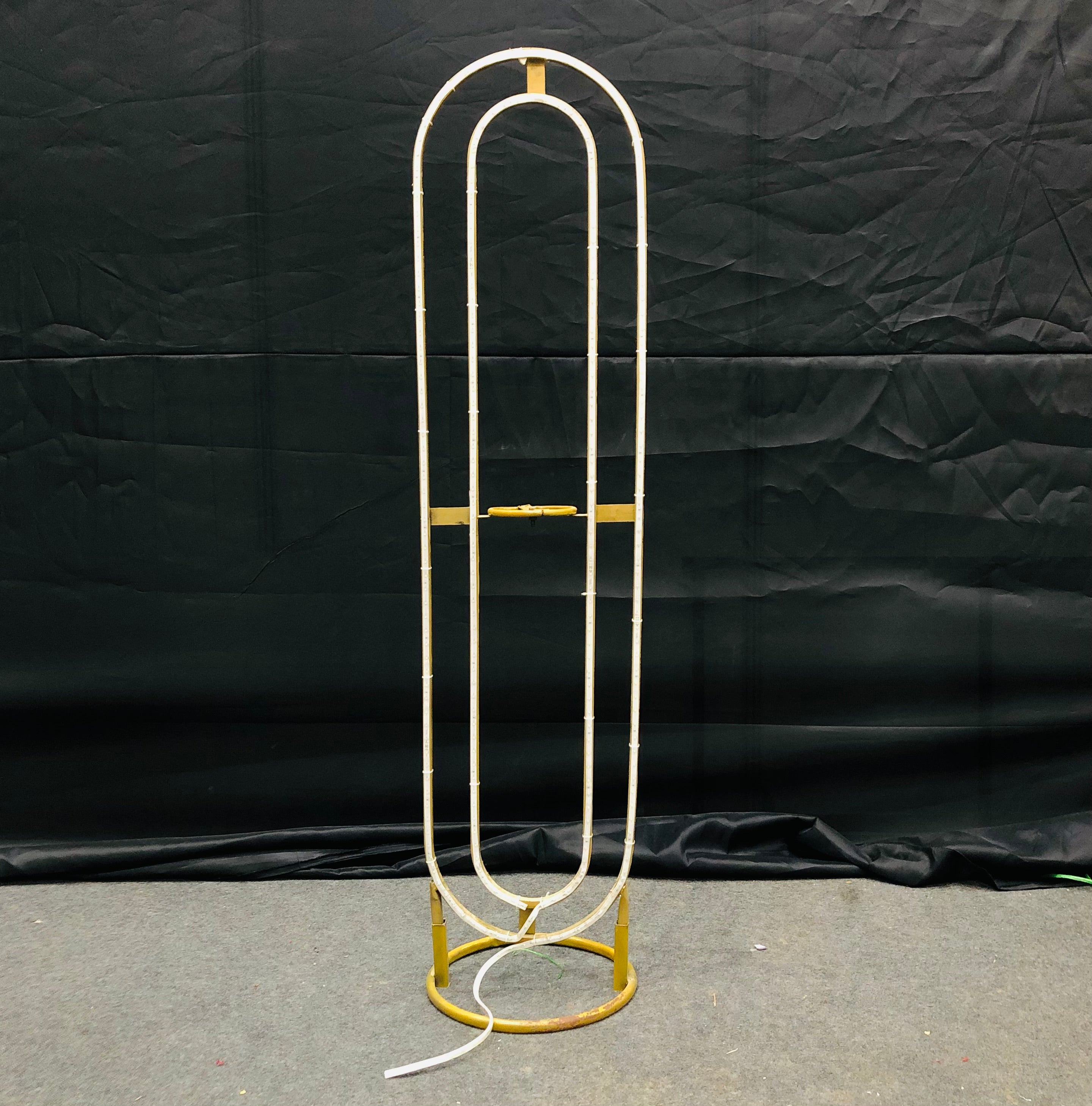 LED OVEL RING STAND