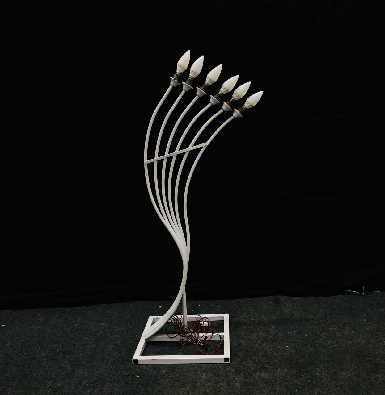 6 LIGHT BULB STAND
